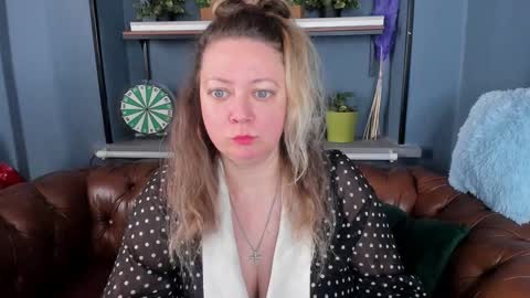 Jessica online show from 01/06/25, 01:08