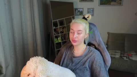 Jessy online show from 01/22/25, 05:59