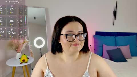 Natalia online show from 02/20/25, 11:21