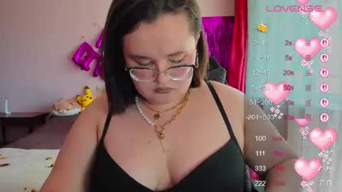 Snapshot of jessica_joy_ chatting on 06/04/26, 06:52 Natalia online show from 06/04/26, 06:52