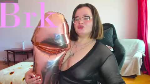 Snapshot of jessica_joy_ chatting on 06/28/26, 07:47 Natalia online show from 06/28/26, 07:47