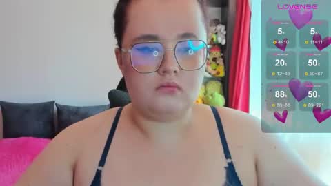 Snapshot of jessica_joy_ chatting on 07/07/26, 06:27 Natalia online show from 07/07/26, 06:27