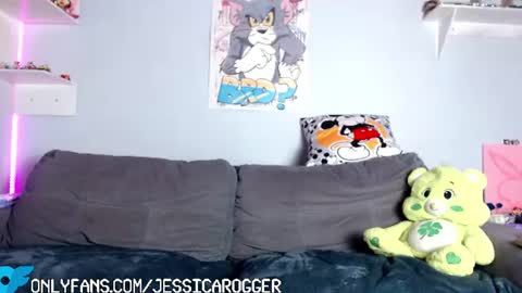 Snapshot of jessica_n_rogger chatting on 07/19/26, 10:19 Jess And Rogger independents online show from 07/19/26, 10:19