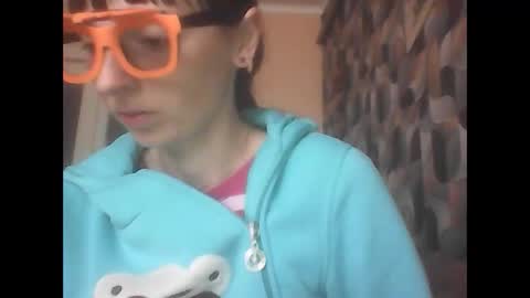 jessicaforris online show from 10/28/25, 08:18