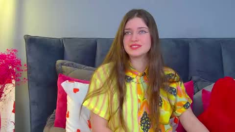 Snapshot of jessicajewells45 chatting on 02/21/26, 07:09 Jessica online show from 02/21/26, 07:09