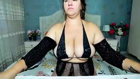 Snapshot of jessicalove20 chatting on 07/23/26, 03:26 single mommy online show from 07/23/26, 03:26