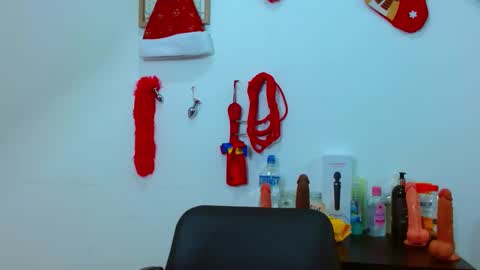 jessicarabbit4 online show from 01/06/25, 09:00