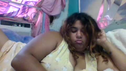 Snapshot of jessicarabbits4 chatting on 07/06/26, 12:13 dovedianna online show from 07/06/26, 12:13