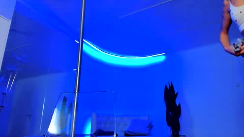 Snapshot of jessicasky_ chatting on 11/28/25, 07:27 Jessy online show from 11/28/25, 07:27