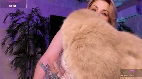 Snapshot of jessiccaburns chatting on 06/02/26, 11:51 Gloria online show from 06/02/26, 11:51