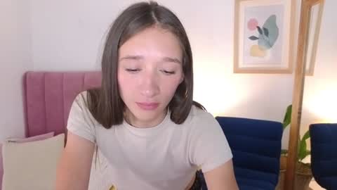 Snapshot of jessie__02 chatting on 02/06/25, 02:26 Jess online show from 02/06/25, 02:26