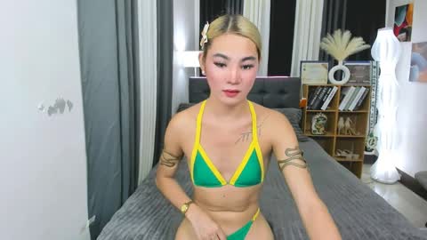 Snapshot of jessie_empress chatting on 05/16/26, 10:36 Your naughty Jessie online show from 05/16/26, 10:36