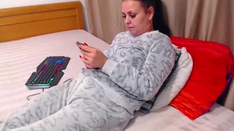 jessiestar3 online show from 02/14/26, 07:54