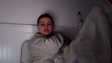 jessieryan online show from 01/12/25, 06:06