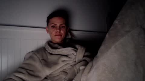 jessieryan online show from 01/23/25, 05:24