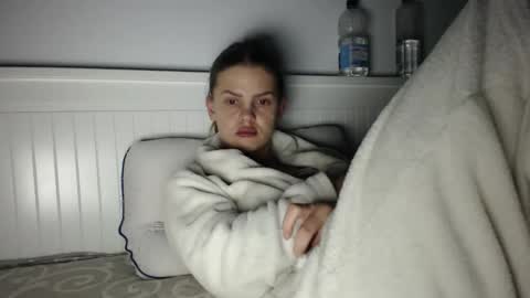 jessieryan online show from 11/27/25, 04:47