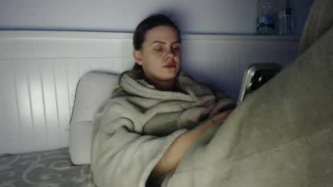 jessieryan online show from 12/15/25, 06:39