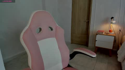 Snapshot of jessikapalmer chatting on 11/27/25, 03:14 online show from 11/27/25, 03:14