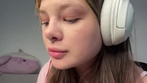 jessluck_1 online show from 06/09/26, 12:17