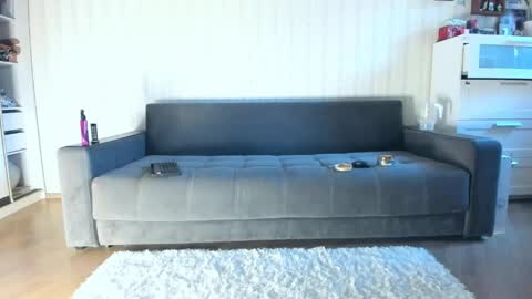 NEW VIDEO IN BIO online show from 04/10/26, 08:30