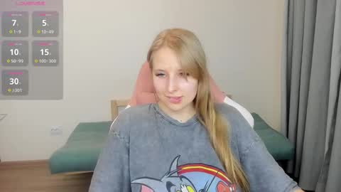 Snapshot of jessy_comely chatting on 03/09/25, 09:14 Jessy online show from 03/09/25, 09:14