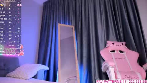 Snapshot of jessy_j_ chatting on 07/09/26, 07:29 JessyJ online show from 07/09/26, 07:29