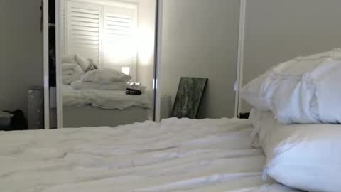 OnlyJessy online show from 10/26/25, 10:10