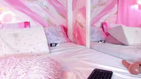 Jessy online show from 04/29/26, 05:52