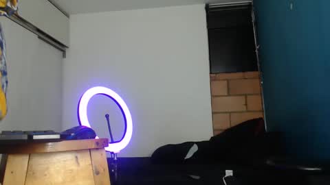 Snapshot of jesustarja chatting on 01/25/25, 09:47 FEMBOY BIGCOCK online show from 01/25/25, 09:47