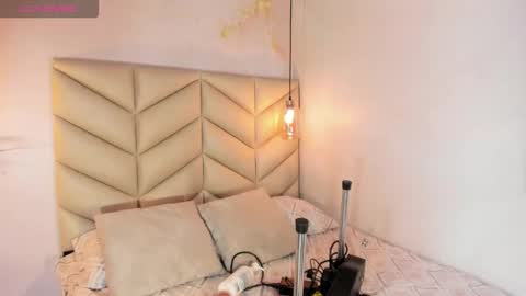 Jessica online show from 09/16/25, 06:31