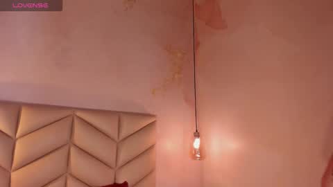 Jessica online show from 09/28/25, 06:35