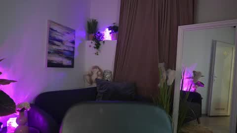 Jet online show from 07/18/26, 06:34
