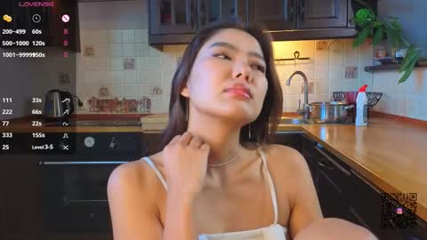 Snapshot of jettablock chatting on 10/04/25, 03:15 Hi all. My name is Naomi and Im glad to see you in my room online show from 10/04/25, 03:15