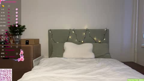 Mona online show from 12/19/25, 05:36