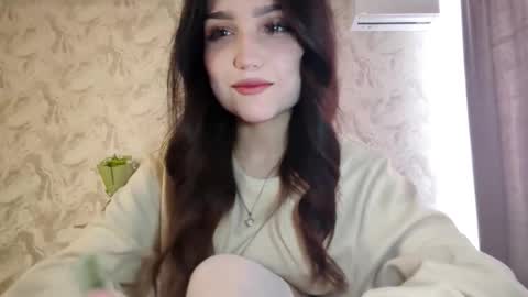 I am Gina ntmu Lets hit 10 Thumbs Up together online show from 03/05/26, 05:47