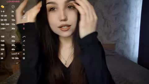 I am Gina ntmu Lets hit 10 Thumbs Up together online show from 04/21/26, 06:41