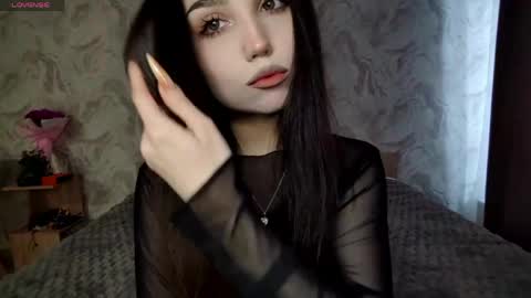 I am Gina ntmu Lets hit 10 Thumbs Up together online show from 04/25/26, 09:12