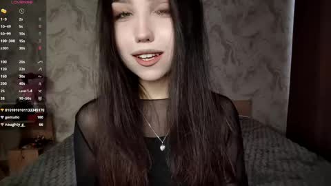 I am Gina ntmu Lets hit 10 Thumbs Up together online show from 04/25/26, 01:41