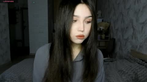 I am Gina ntmu Lets hit 10 Thumbs Up together online show from 05/26/26, 04:52