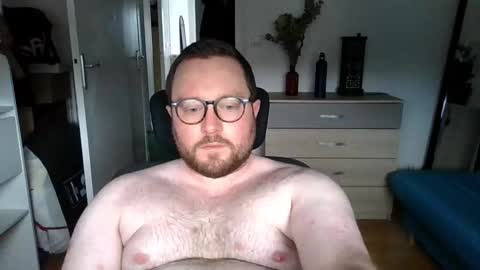 jeuneloup92 online show from 11/15/25, 09:28