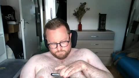 jeuneloup92 online show from 05/12/26, 04:04