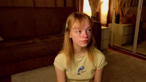 Gwen online show from 12/20/25, 07:26