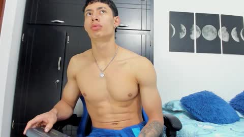 Snapshot of jey_cox23 chatting on 09/19/25, 11:55 jey cox online show from 09/19/25, 11:55