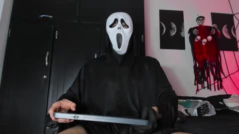 Snapshot of jey_cox23 chatting on 10/31/25, 12:50 jey cox online show from 10/31/25, 12:50