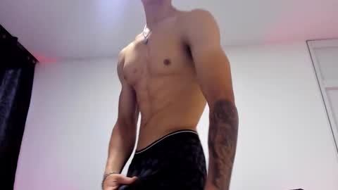 Snapshot of jey_cox23 chatting on 11/15/25, 11:18 jey cox online show from 11/15/25, 11:18