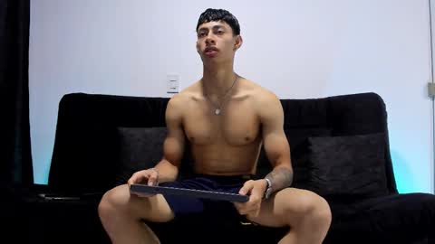 Snapshot of jey_cox23 chatting on 11/24/25, 10:59 jey cox online show from 11/24/25, 10:59