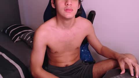 jey_foxx online show from 10/24/25, 07:21