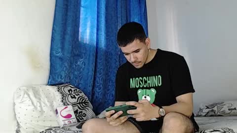 Juan David online show from 12/27/24, 01:39