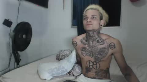 Snapshot of jeykob_23 chatting on 12/04/24, 04:32 JEYKOB online show from 12/04/24, 04:32