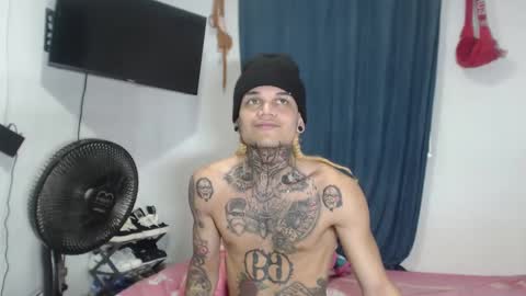 Snapshot of jeykob_23 chatting on 12/07/24, 10:17 JEYKOB online show from 12/07/24, 10:17